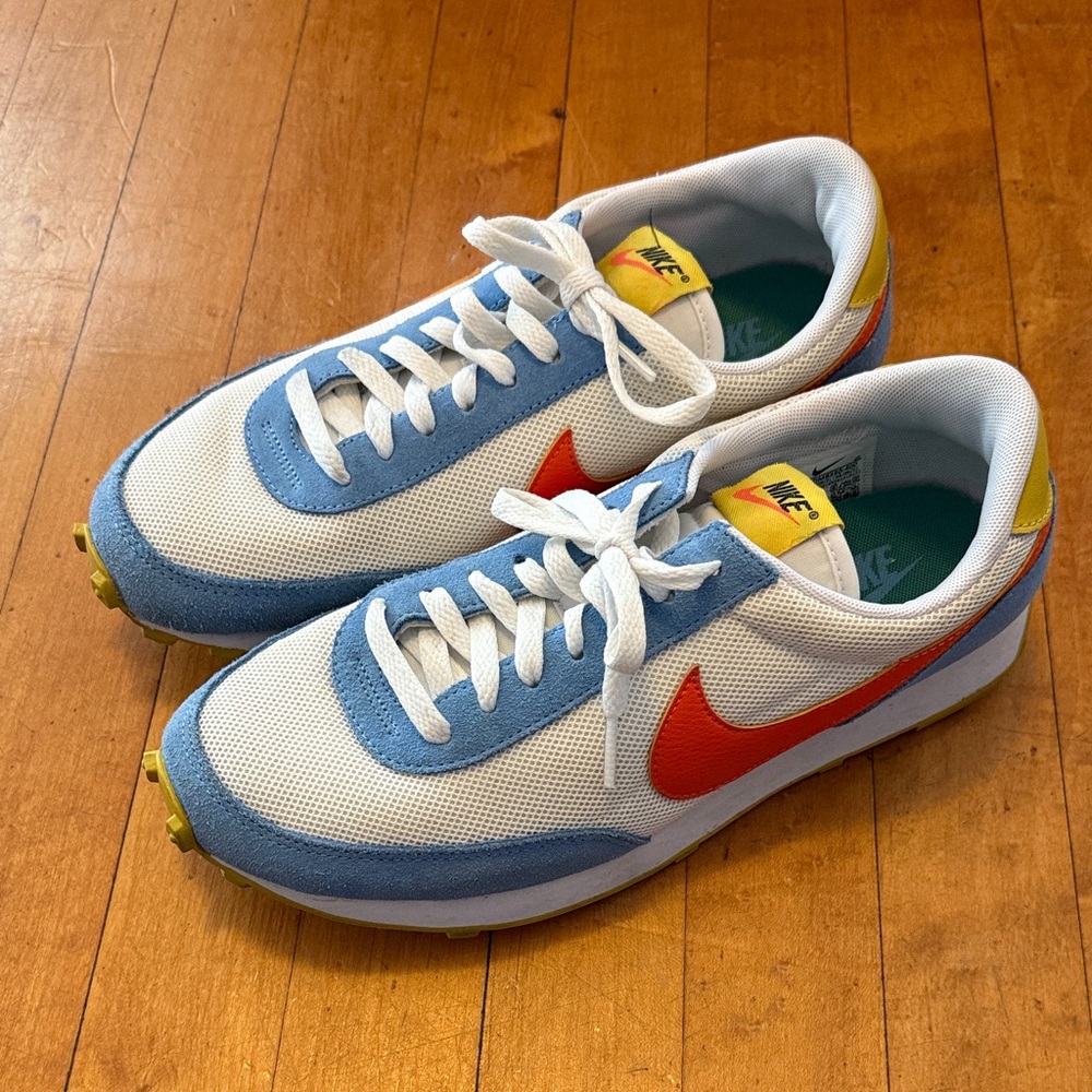 Nike University Blue Orange Daybreak Sneakers - Women’s 9.5